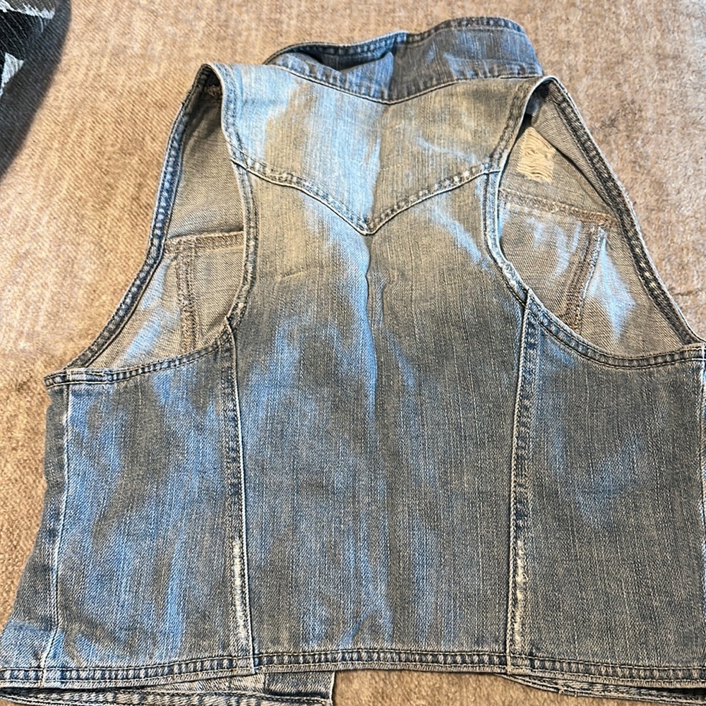 Distressed Denim Vest - Picture 4 of 4